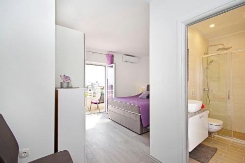 Apartment Mira