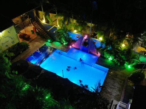 
Uma vista da piscina em Hotel Pousada Natural ou nos arredores
