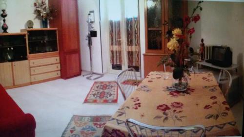 A seating area at salento in relax