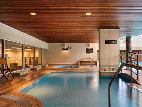 Bazén v ubytování Hotel Grand Pacific nebo v jeho okolí