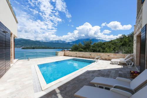 Villa Semiramis – Foto 2