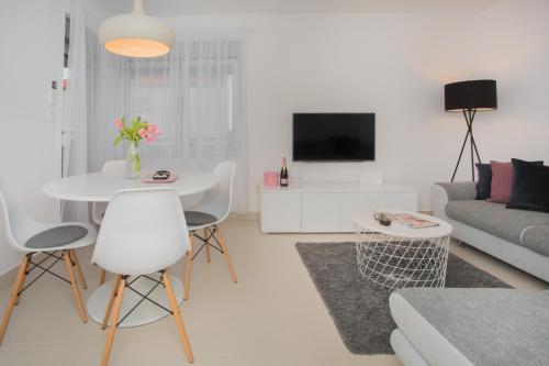Afbeelding uit fotogalerij van Apartment LuNi in Primošten
