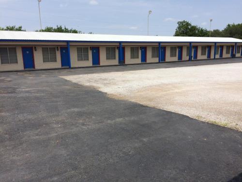 Relax Inn Goldthwaite – Photos 3