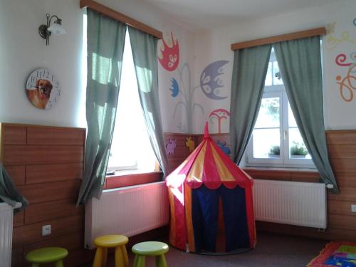 Dětský klub v ubytování Hotel Děvín