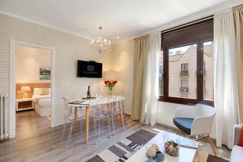 Eixample Building Apartments by Mercedes Heritage photo 59