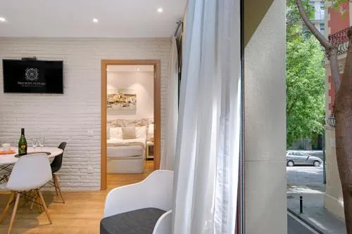 Eixample Building Apartments by Mercedes Heritage photo 9