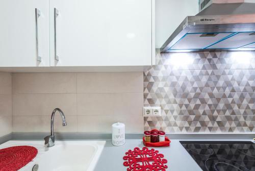 Kuchyň nebo kuchyňský kout v ubytování El Coral Apartment Valencia