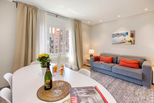 Eixample Building Apartments by Mercedes Heritage photo 71