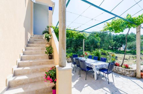 Apartment & Rooms Maždin – Photos 4