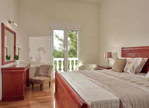 Posteľ alebo postele v izbe v ubytovaní Mont Bleu Luxury Villa