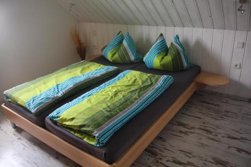 Ένα ή περισσότερα κρεβάτια σε δωμάτιο στο Pension Danzer