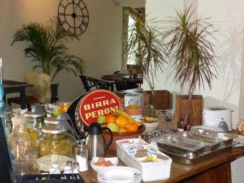 Makanan di atau berdekatan hotel