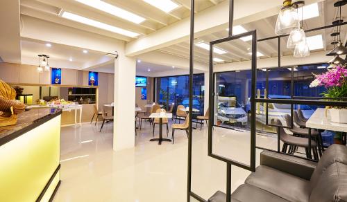 Χώρος καθιστικού στο Le Bonheur Poshtel