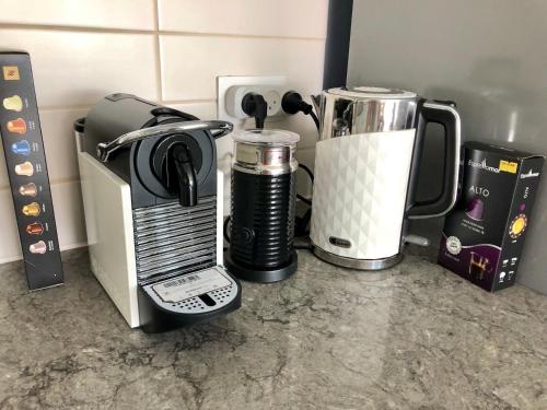 Kaffee-/Teezubehör in der Unterkunft Apartment "Style City" With Sea View