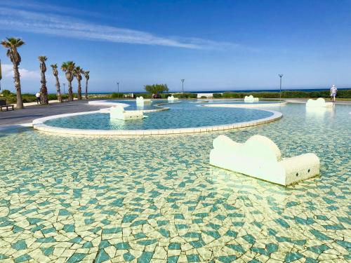 Gallery image of Barcaresa-MAISONNETTE VUE MER PIEDS DANS L'EAU WIFI in Port Leucate