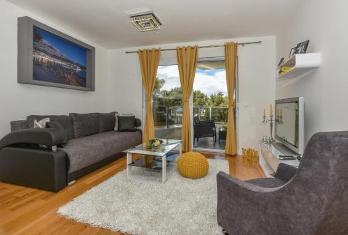 Apartment Đaninovica I