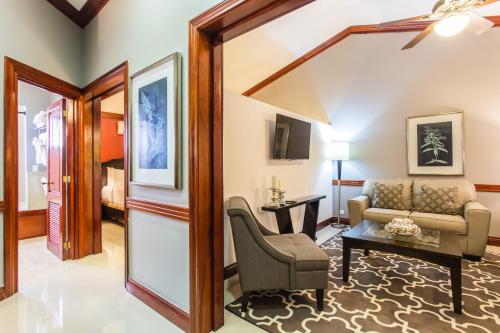 Гостиная зона в Best Western Plus Belize Biltmore Plaza