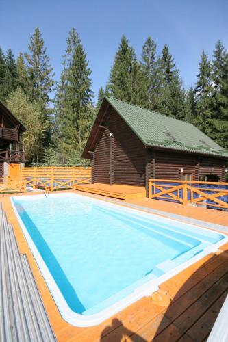 Chalet Fleryの敷地内または近くにあるプール