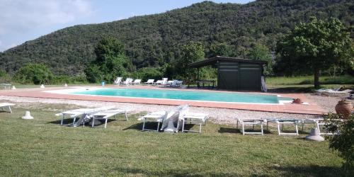 Pemandangan gunung umum atau pemandangan gunung yang diambil dari the country house