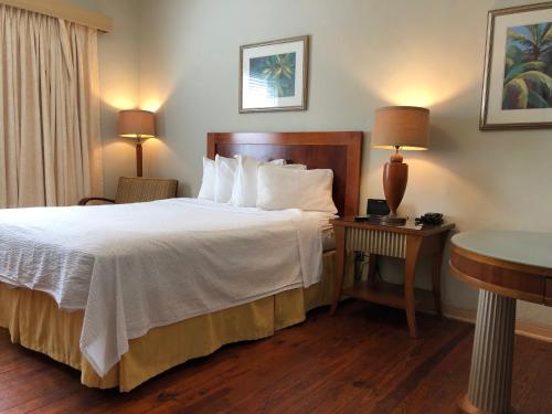 Postel nebo postele na pokoji v ubytování Viscay Hotel