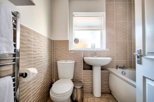 Bilik mandi di No.17 Serviced Apartment