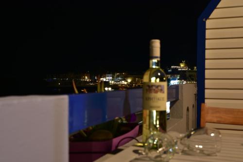 Nápoje v ubytování Petrakis Sea View