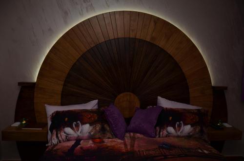 Ein Bett oder Betten in einem Zimmer der Unterkunft Kruna apartmani