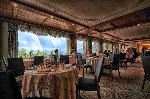 Εστιατόριο ή άλλο μέρος για φαγητό στο Alp Wellness Sport Hotel Panorama