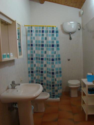 Bilik mandi di Casa Vacanze Guardamare