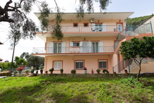 Gallery image of Senka studios in Parga