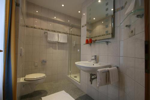 Koupelna v ubytování Hotel Garni Lindenmühle