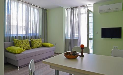 Televisyen dan/atau pusat hiburan di Visito Aparthouse