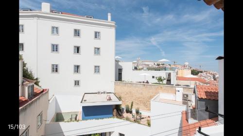 Penthouse Magnificent River view in Alfama