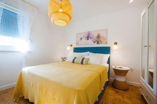 Posteľ alebo postele v izbe v ubytovaní Modern apartment near beach Split