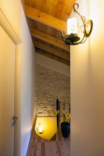 Fotografie z fotogalerie ubytování Old Stone House v destinaci Archanes