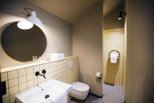 Phòng tắm tại Hotel am Kloster - Domäne Möllenbeck