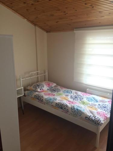 Ένα ή περισσότερα κρεβάτια σε δωμάτιο στο Deeps Hostel Eskişehir