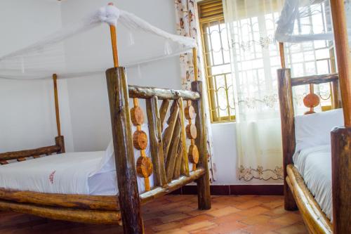 Gallery image of Queen Elizabeth PVT Lodge in Kichwamba