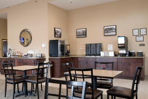 Cornerstone Inn & Suites Oelwein – Photos 4