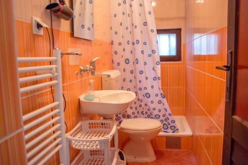 Vonios kambarys apgyvendinimo įstaigoje Guest House Kevser