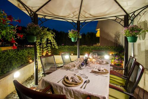 Luxury Seaside Apartment – Photos 2