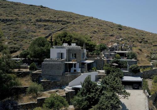 Gallery image of Aigaion House in Otzias