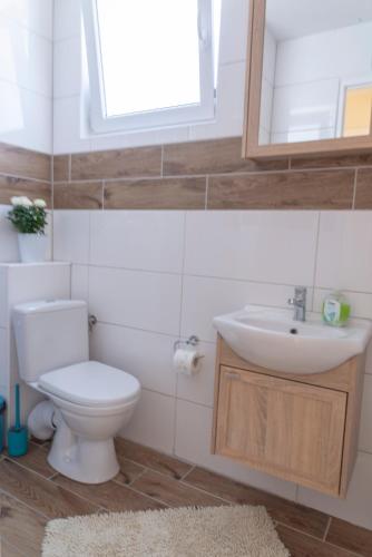 Bilik mandi di Apartamenty Przystań