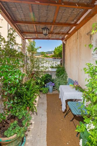 Apartment and Rooms Lapad