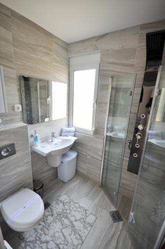 Gallery image of Villa Medusa Apartments in Dobra Voda