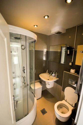 Gallery image of Villa Medusa Apartments in Dobra Voda