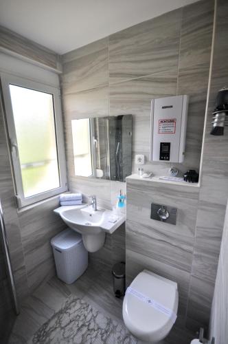 Gallery image of Villa Medusa Apartments in Dobra Voda