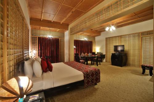 Un lugar para sentarse en Ramoji Film City- Sitara Luxury Hotel