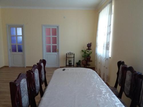 Ένα ή περισσότερα κρεβάτια σε δωμάτιο στο Areni Tavern-B&B