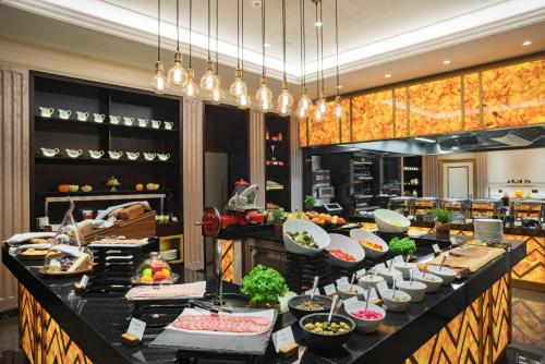 Nourriture dans l'hôtel ou à proximité